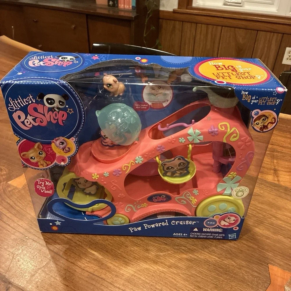 Littlest Pet Shop Paw Powered Cruiser - 3‎ Bonus Pets 2010 Kohl's exclusive